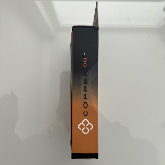 New in the box Copper 88 Full Finger Compression Gloves size extra large - Picture 3 of 8